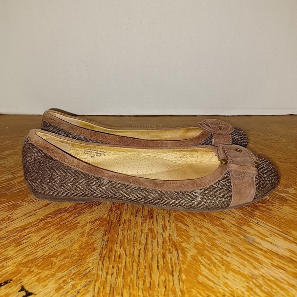 LL Bean Women's Ballet Flats Shoes Brown Size 6.5M. Gently used in good shape se - Picture 3 of 10